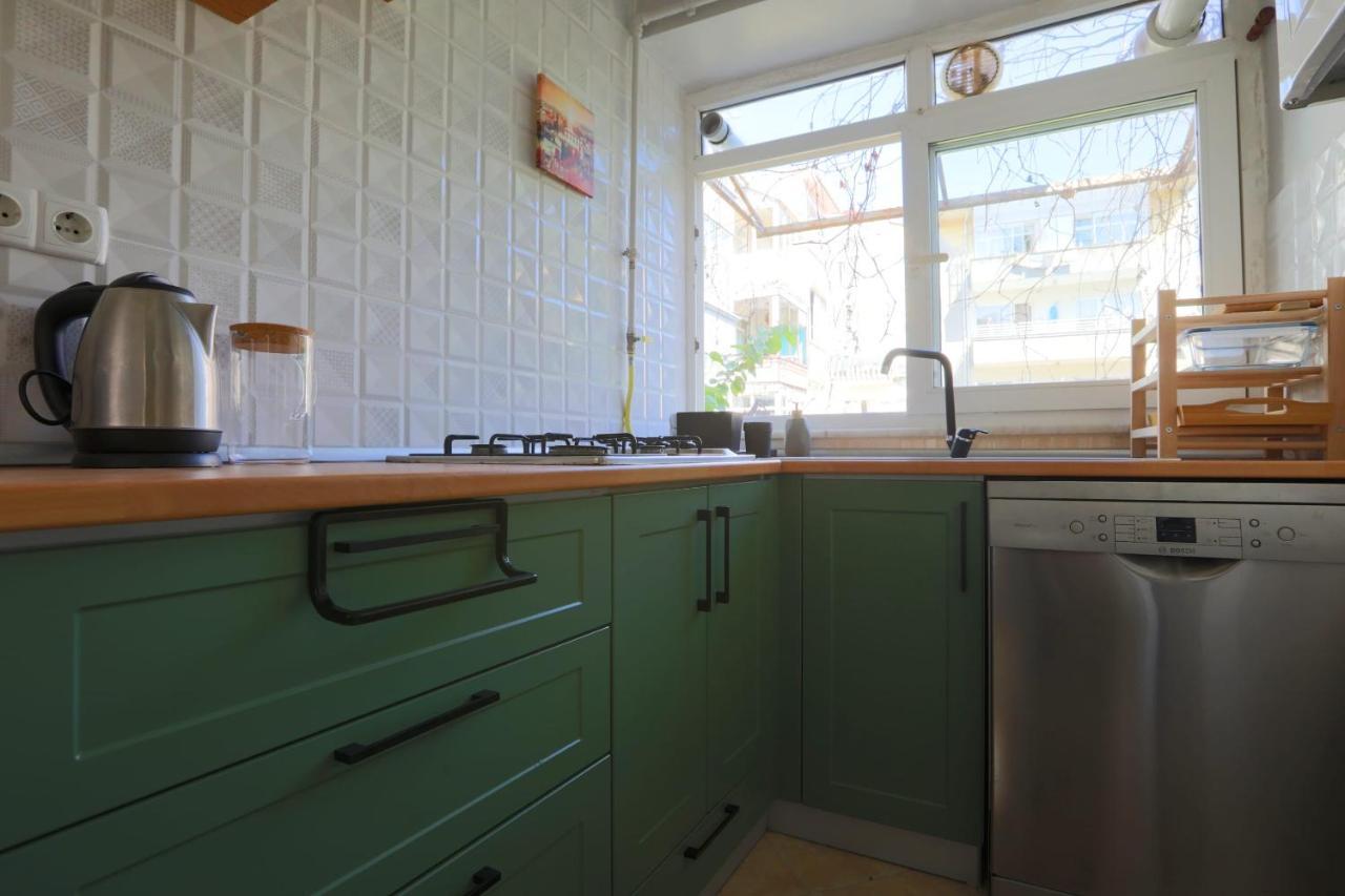 Stylish And Central Flat In Kadikoy Istanbul Eksteriør billede