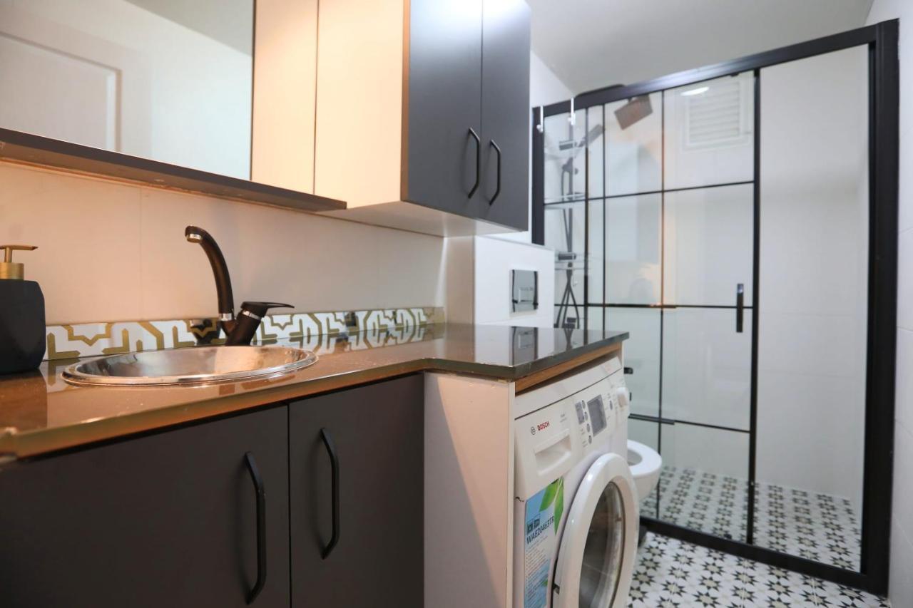 Stylish And Central Flat In Kadikoy Istanbul Eksteriør billede